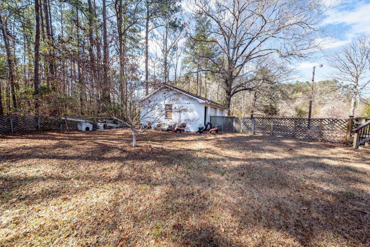 105 Renau Boulevard Photo 34