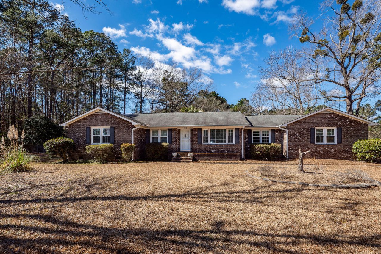 105 Renau Boulevard Photo 38