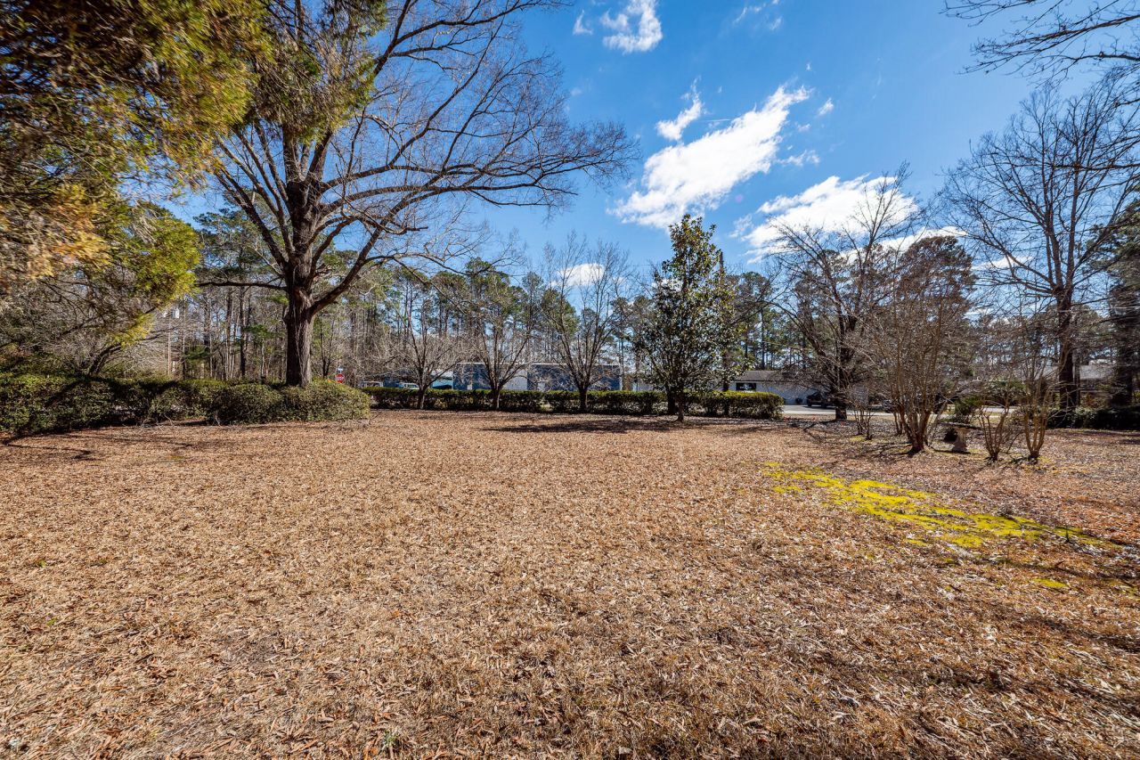 105 Renau Boulevard Photo 40