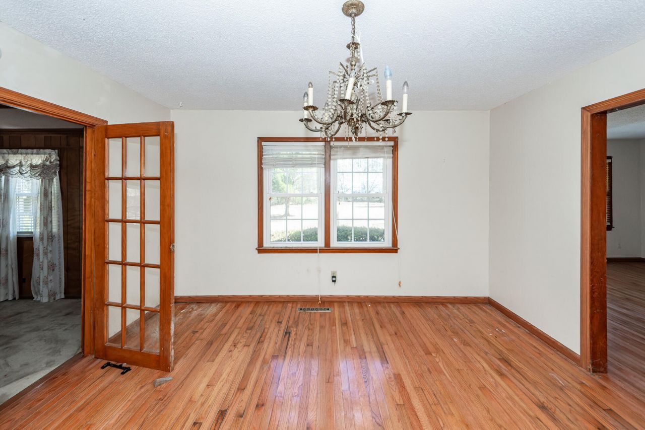 105 Renau Boulevard Photo 7