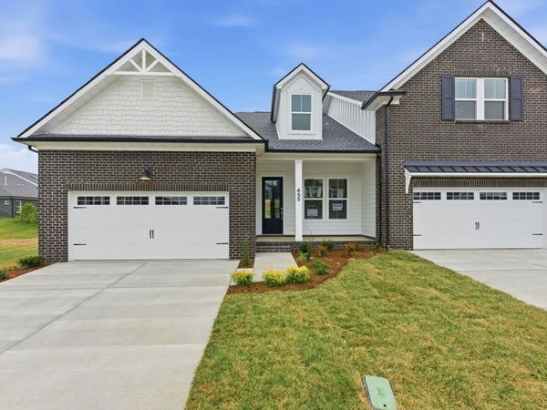 455 Buckwood Avenue W, Thompsons Station, TN 37179