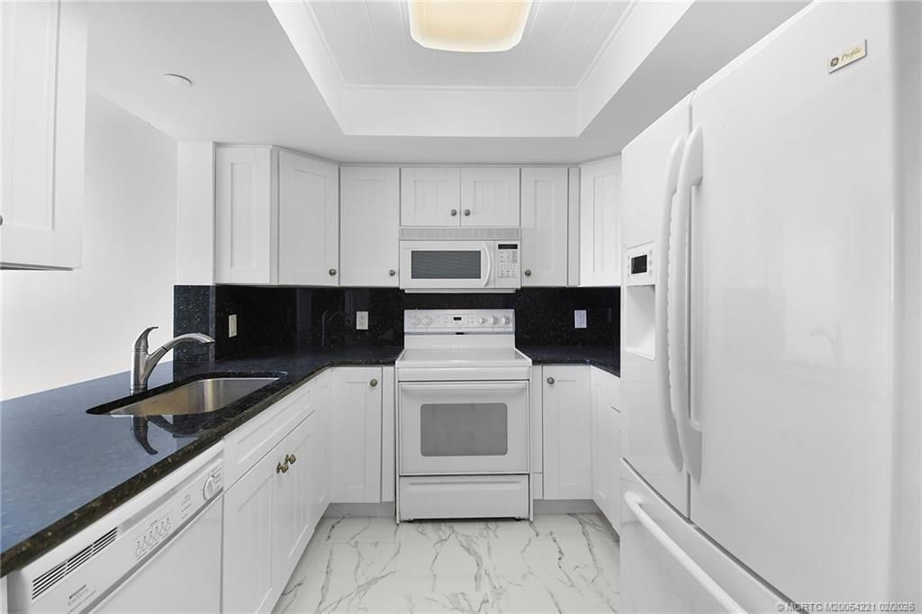 8750 S Ocean Drive, Unit 1635, Jensen Beach, FL 34957 Photo