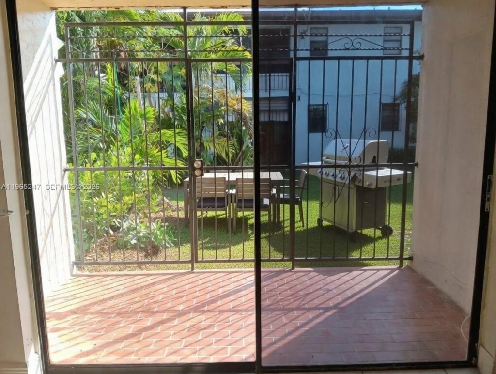 6259 W 24th Ave, Unit 102-8, Hialeah, FL 33016 Photo