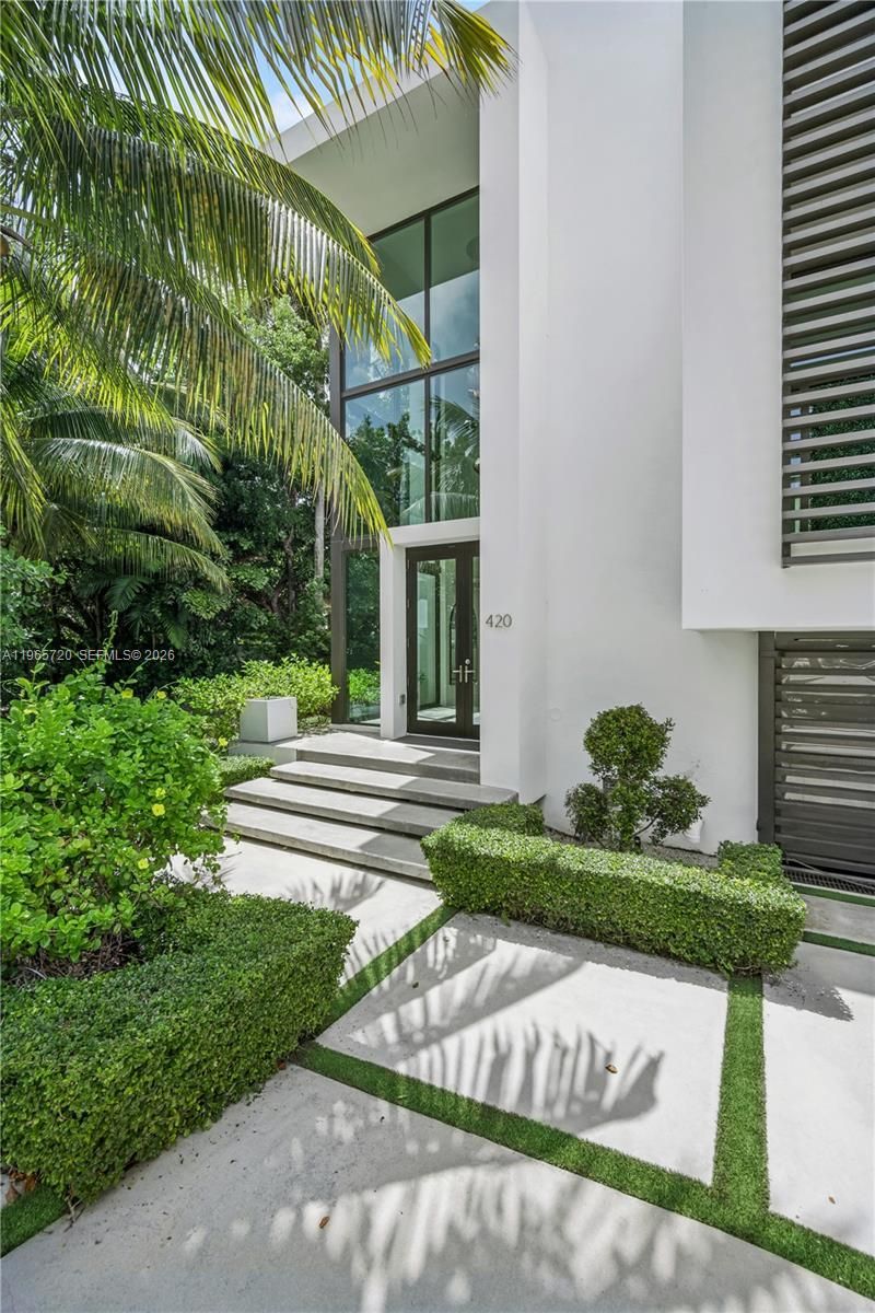 420 N Hibiscus Dr, Miami Beach, FL 33139 Photo