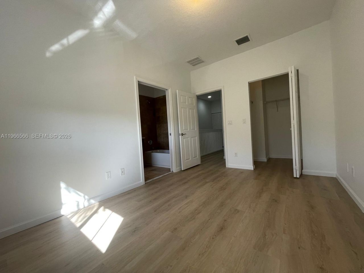 6010 Woodlands Blvd, Tamarac, FL 33319 Photo