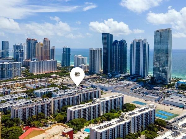 17021 N Bay Rd, Unit 324, Sunny Isles Beach, FL 33160