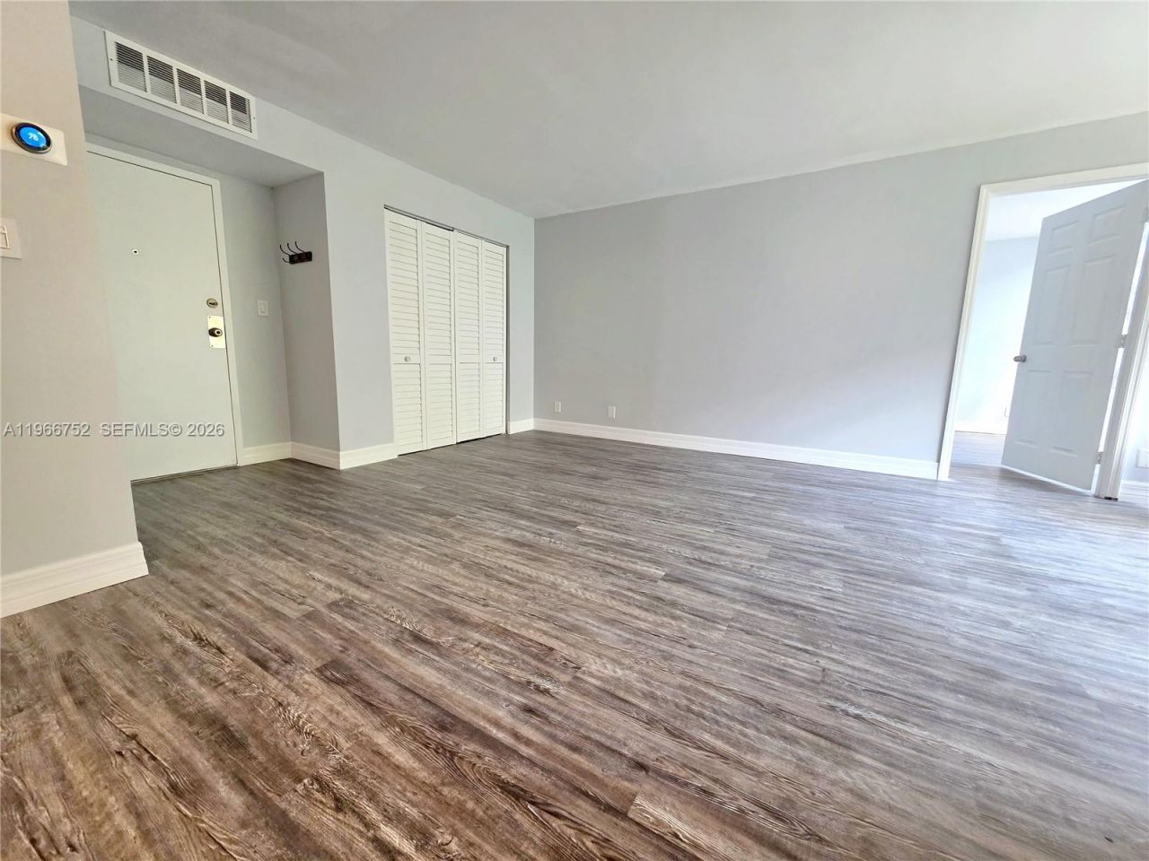 17021 N Bay Rd, Unit 324, Sunny Isles Beach, FL 33160 Photo