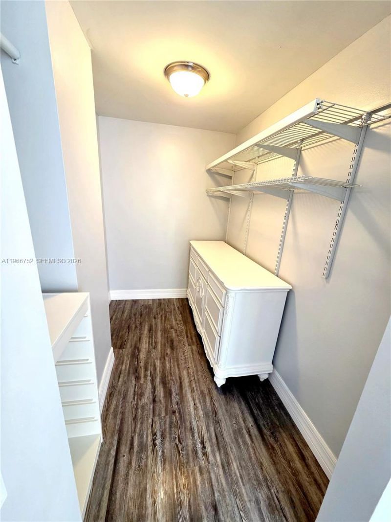 17021 N Bay Rd, Unit 324, Sunny Isles Beach, FL 33160 Photo