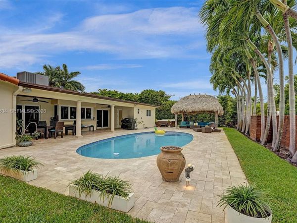 1201 Washington St , Hollywood, FL 33019