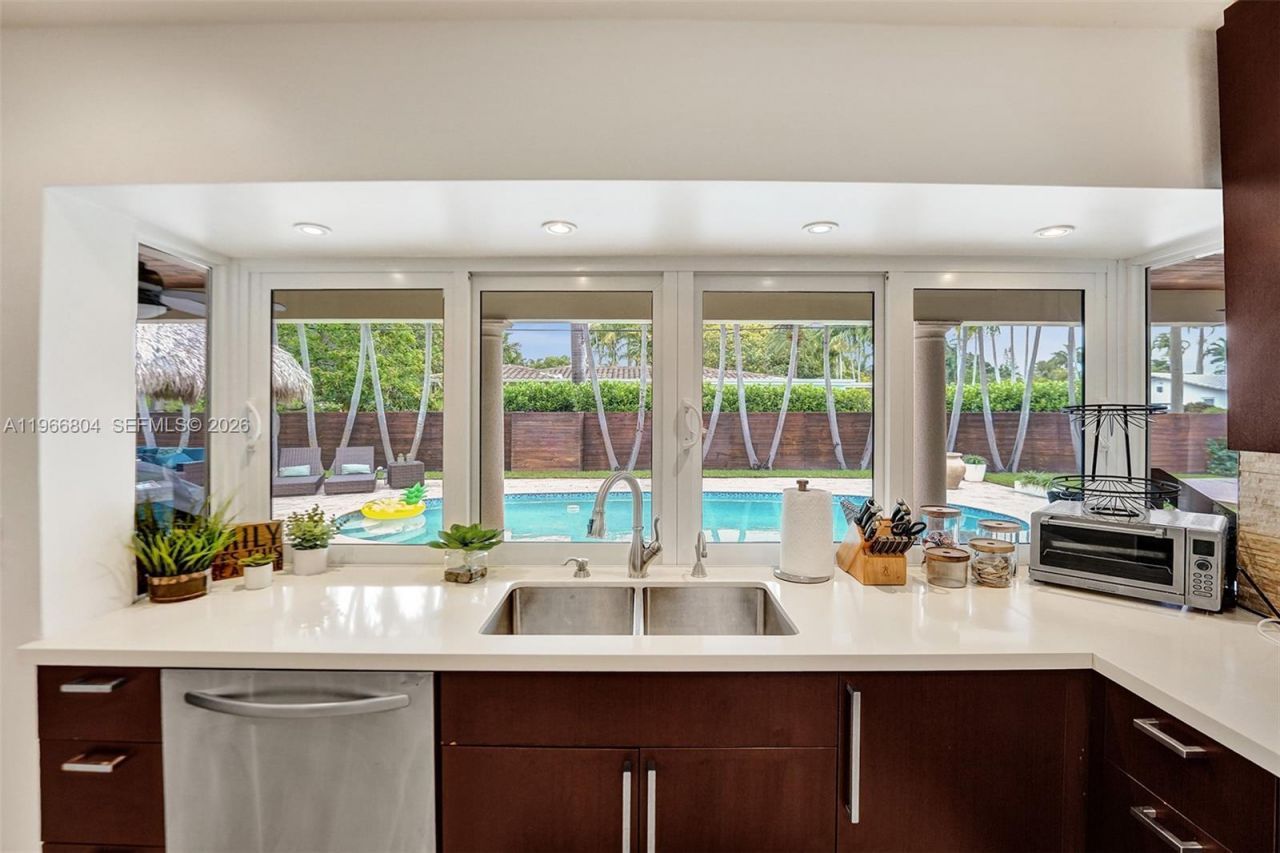 1201 Washington St, Hollywood, FL 33019 Photo