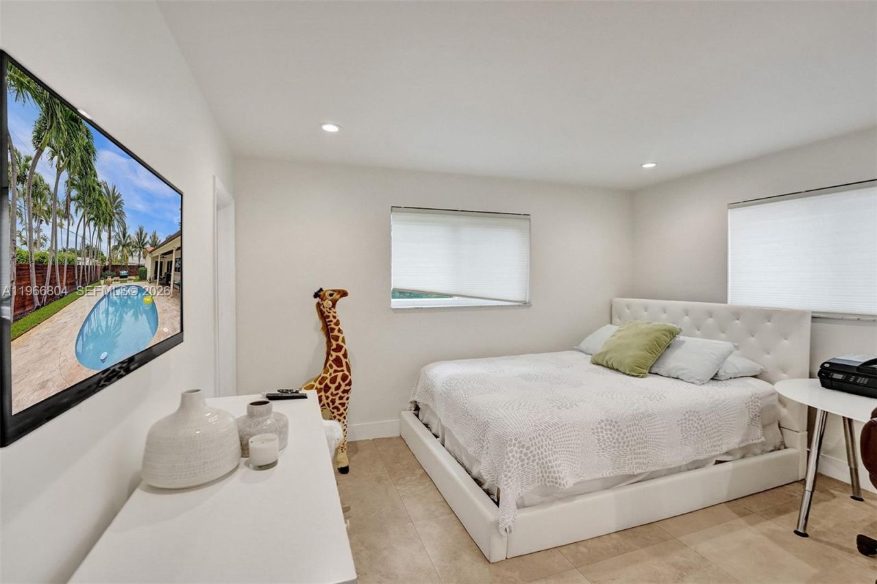 1201 Washington St , Hollywood, FL 33019 Photo