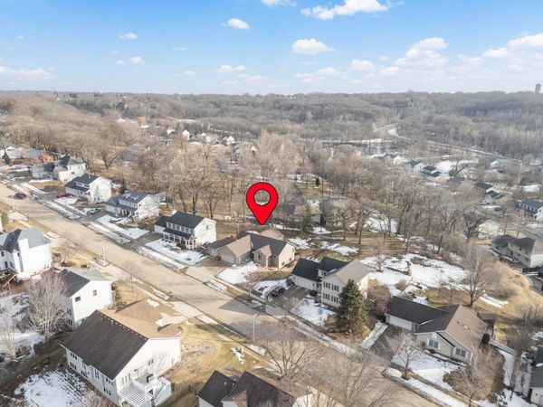 1120 Glendale Hills Drive NE, Rochester, MN 55906