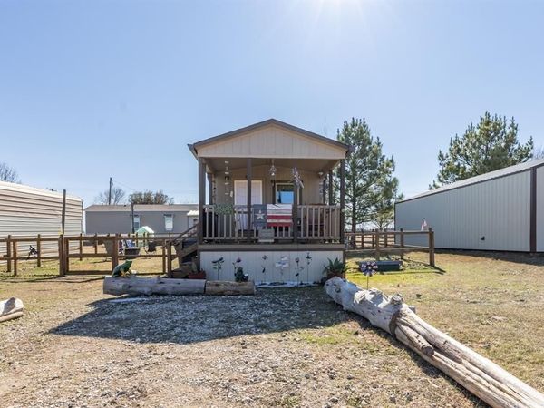 384 Holiday Village Drive, Quitman, TX 75783