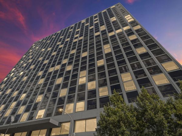 4343 N Clarendon Avenue, Unit 1715, Chicago, IL 60613