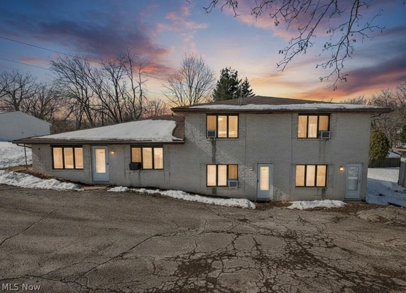 12445 Cleveland Avenue Nw, Uniontown, OH 44685 Main Photo