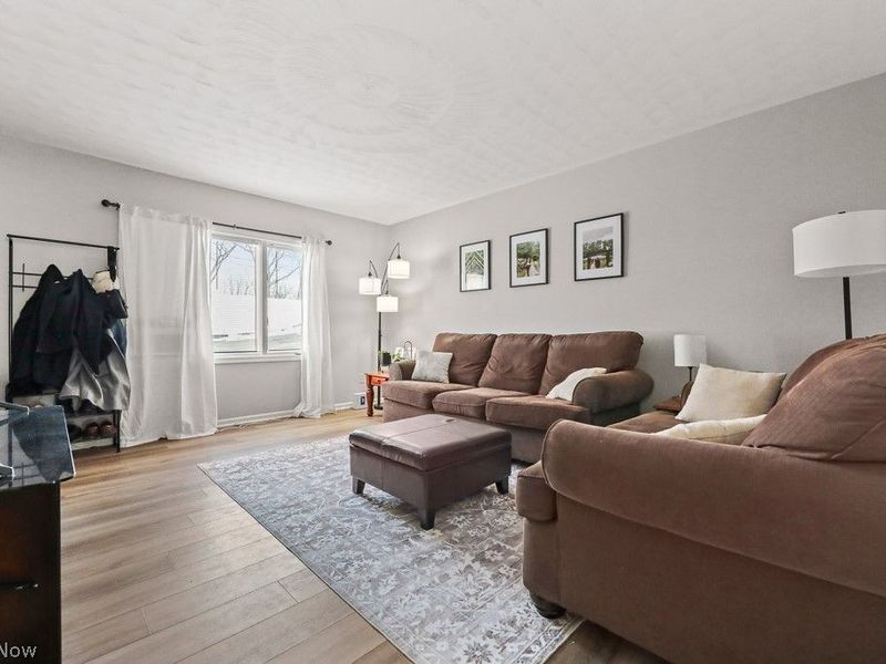 12445 Cleveland Avenue NW, Uniontown, OH 44685 Photo 20