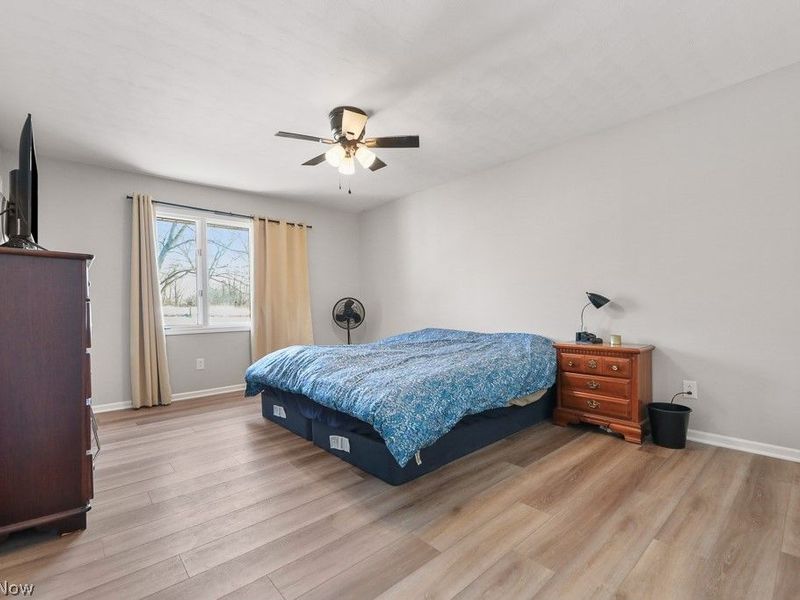 12445 Cleveland Avenue NW, Uniontown, OH 44685 Photo 31