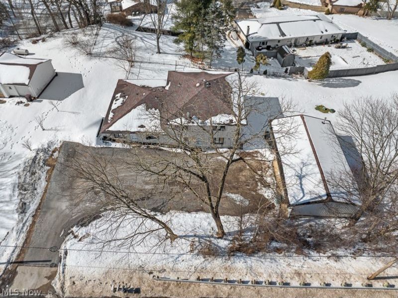 12445 Cleveland Avenue NW, Uniontown, OH 44685 Photo 39