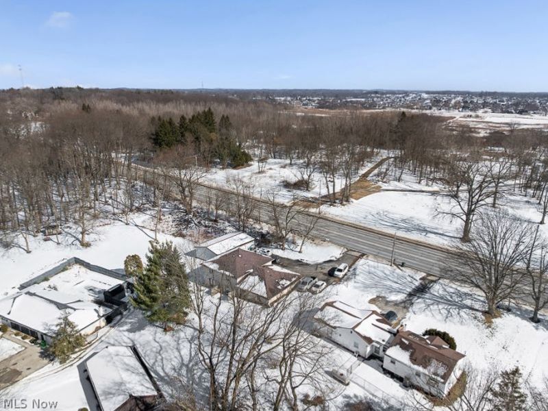 12445 Cleveland Avenue NW, Uniontown, OH 44685 Photo 42