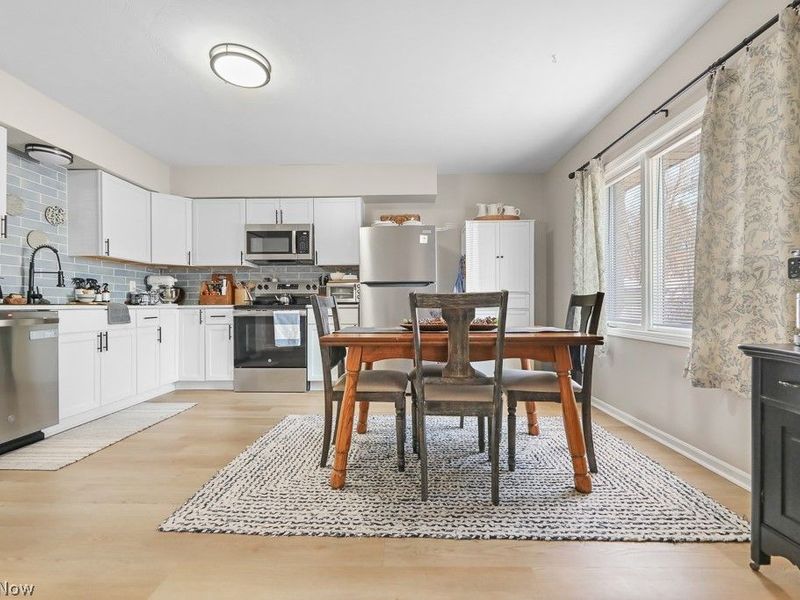 12445 Cleveland Avenue NW, Uniontown, OH 44685 Photo 5