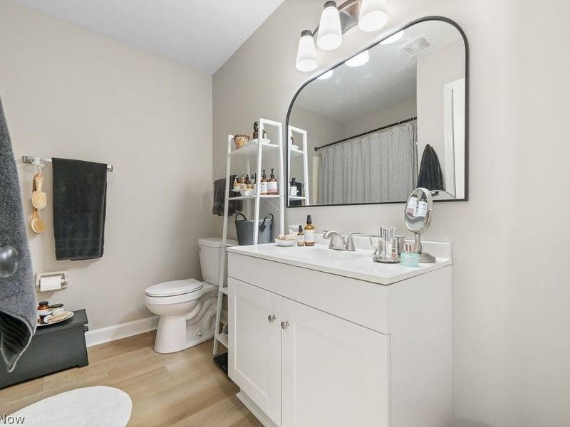 12445 Cleveland Avenue NW, Uniontown, OH 44685 Photo 8