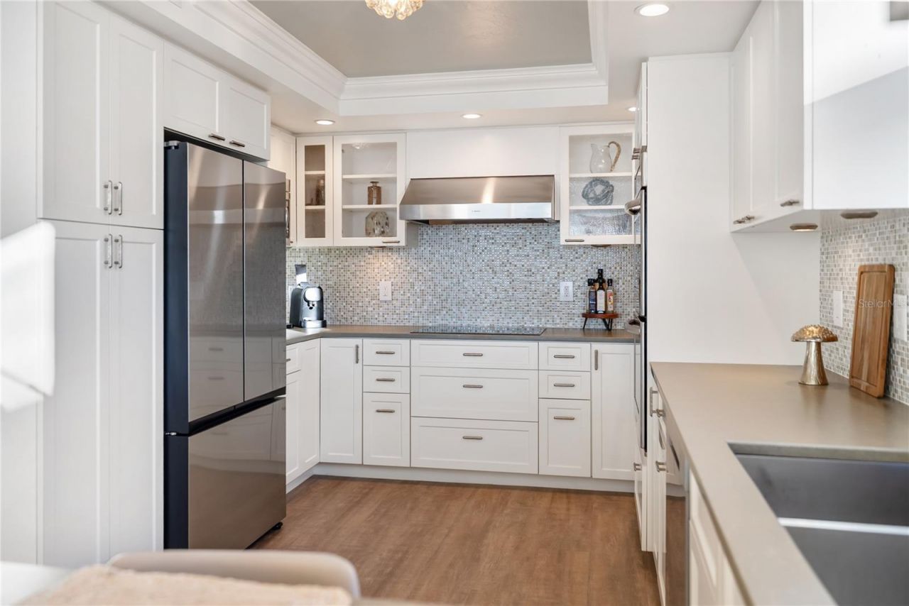 101 Sunset Drive, Unit 402, Sarasota, FL 34236 Photo