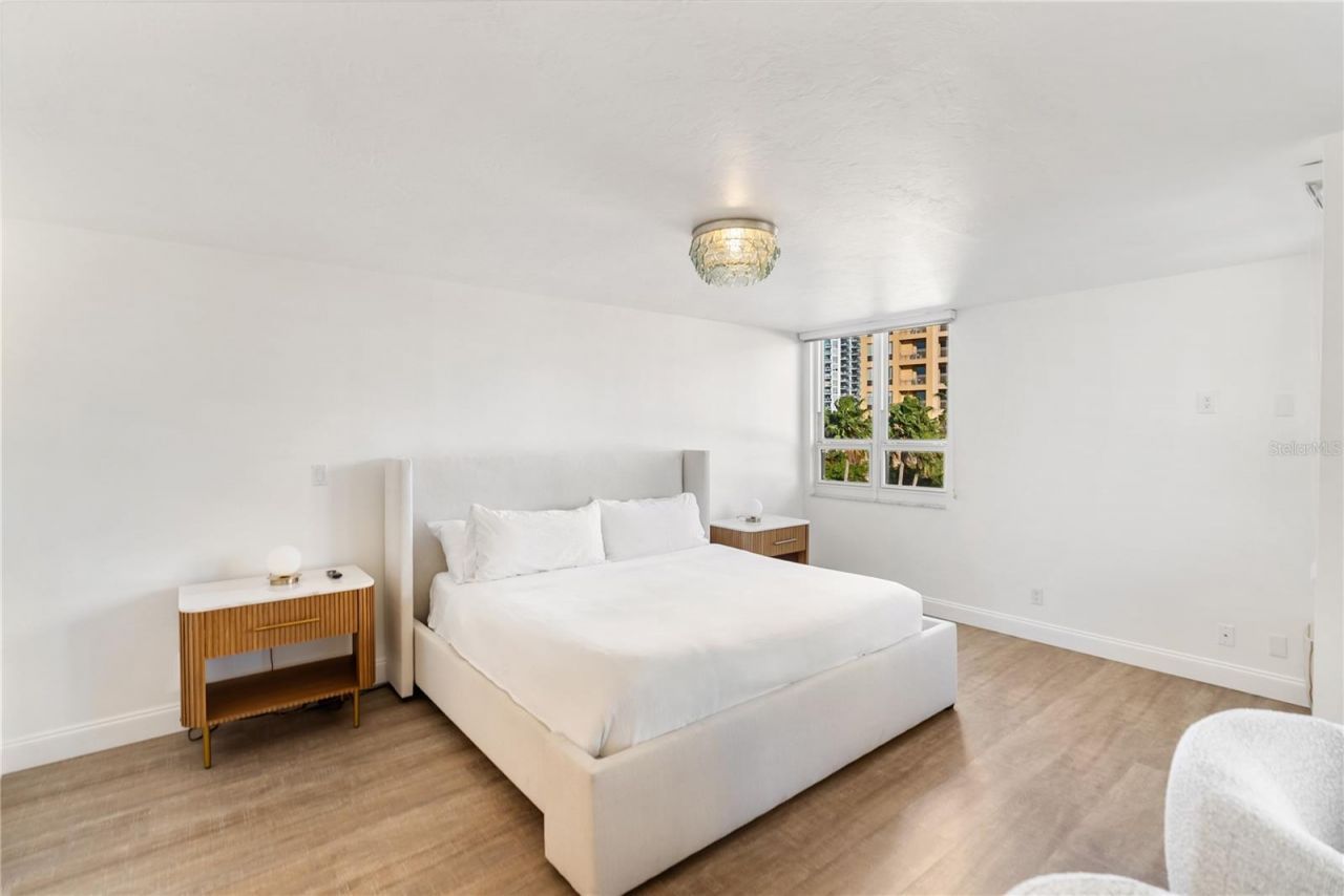 101 Sunset Drive, Unit 402, Sarasota, FL 34236 Photo