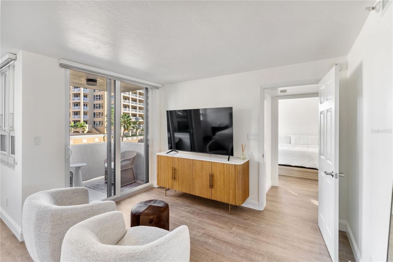 101 Sunset Drive, Unit 402, Sarasota, FL 34236 Photo