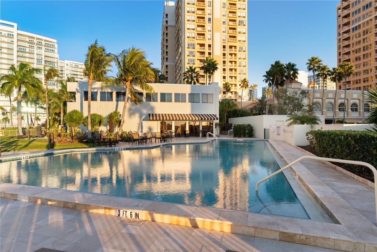 101 Sunset Drive, Unit 402, Sarasota, FL 34236 Photo