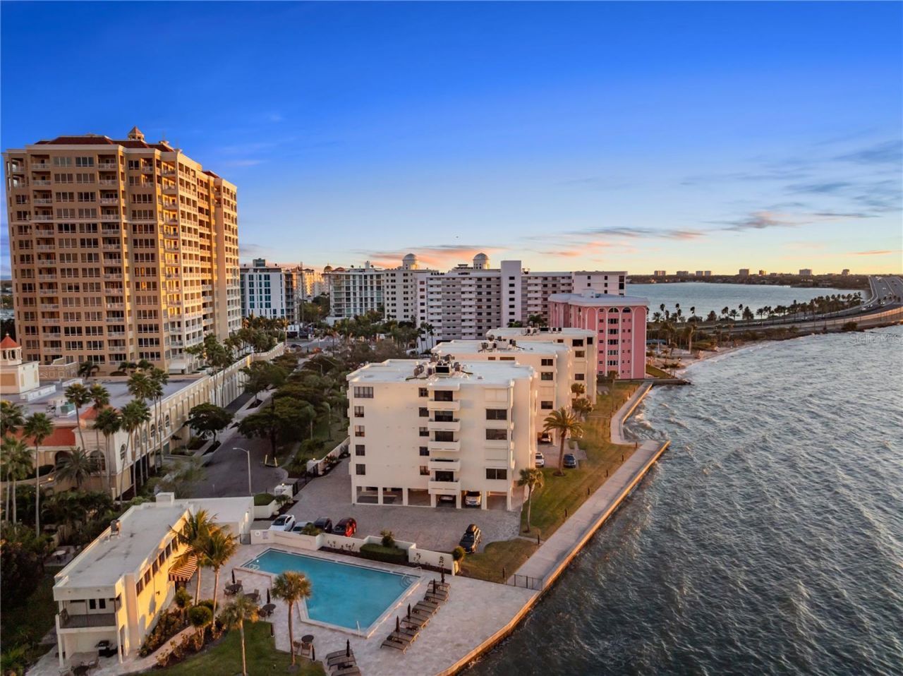101 Sunset Drive, Unit 402, Sarasota, FL 34236 Photo