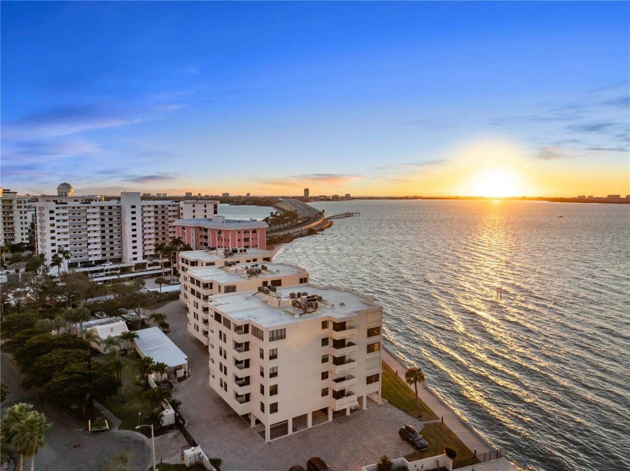 101 Sunset Drive, Unit 402, Sarasota, FL 34236 Photo