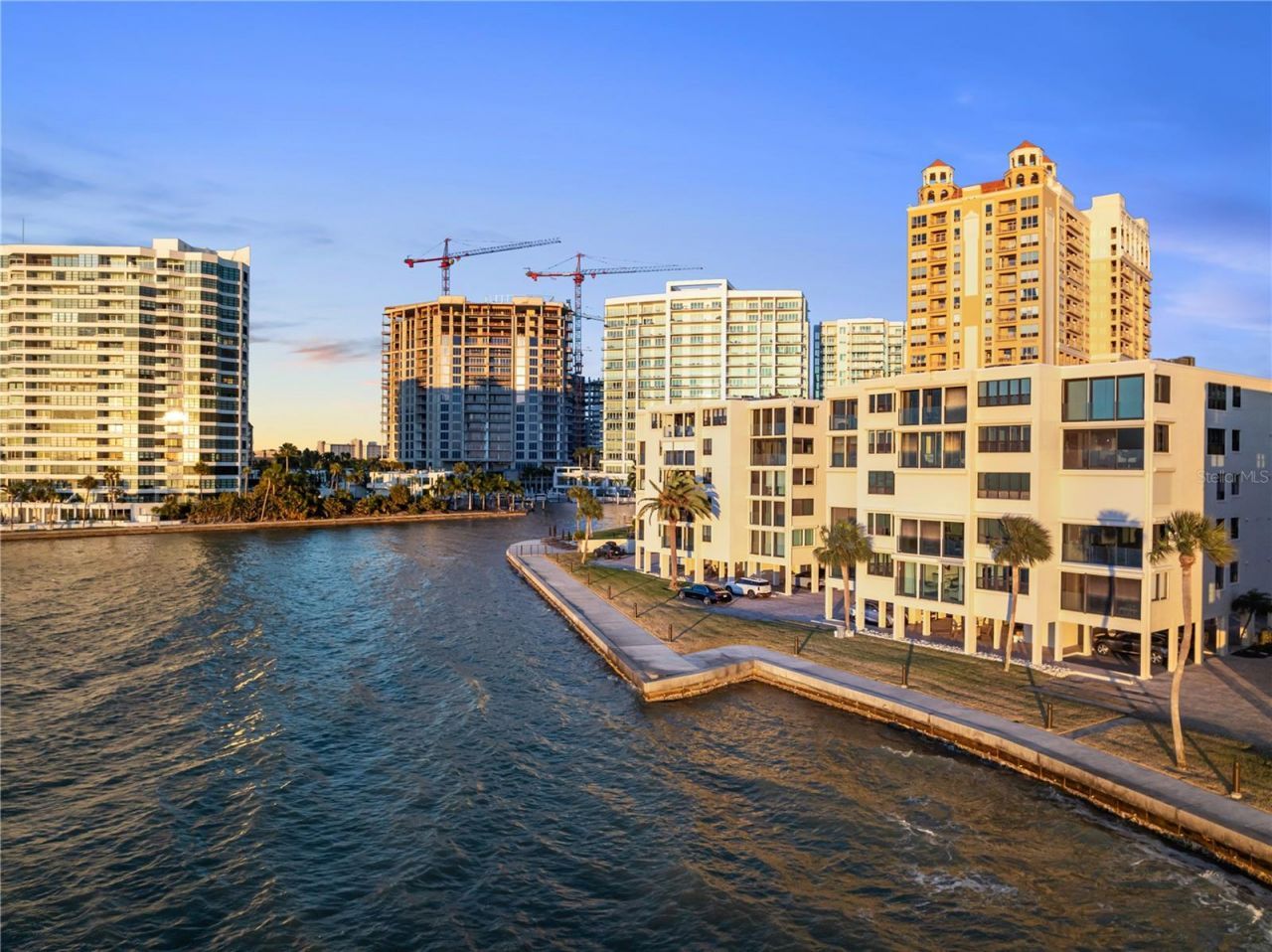 101 Sunset Drive, Unit 402, Sarasota, FL 34236 Photo