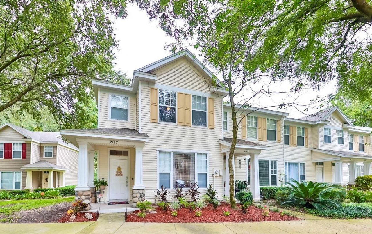 2127 Golden Oak Lane, Valrico, FL 33594 Main Photo