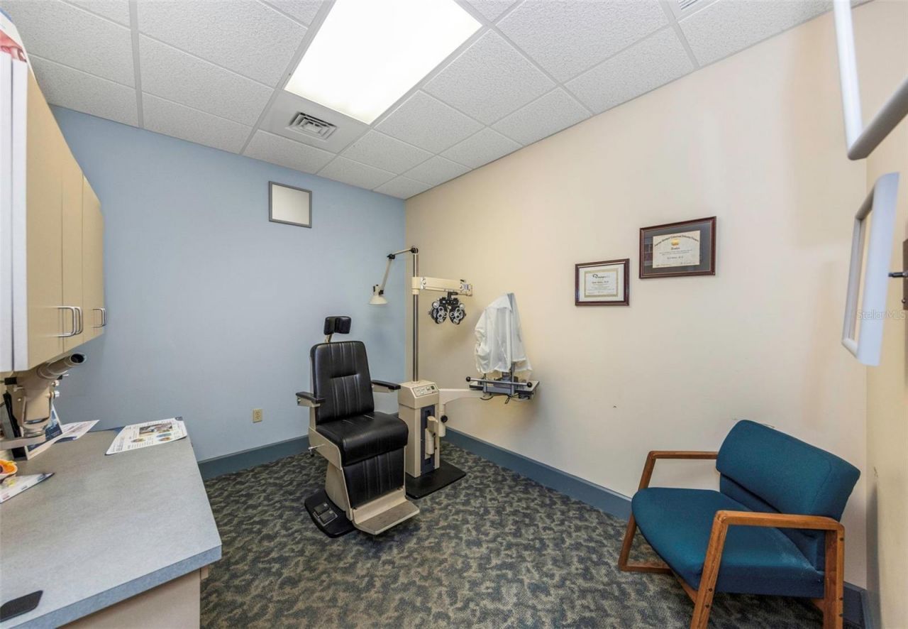 2346 Drew Street, Unit 1F, Clearwater, FL 33765 Photo