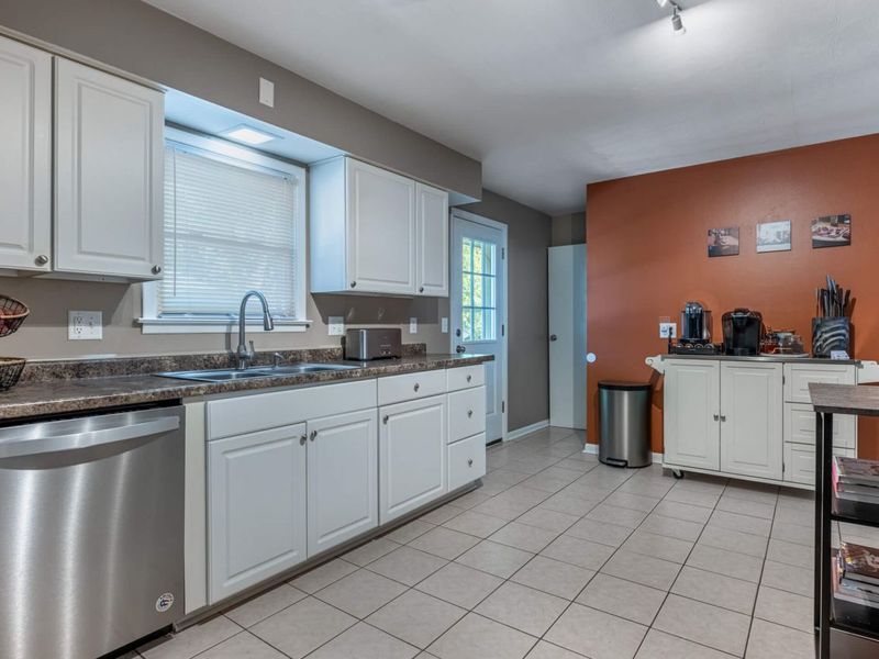 6000 Cobbleskill Court, Centerville, OH 45459 Photo 16