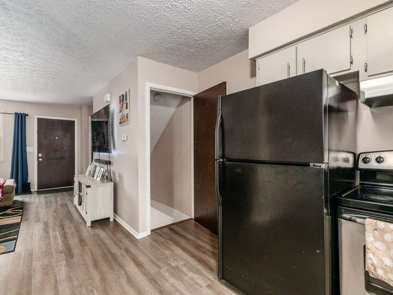 6142 Laurelwood Court, Columbus, OH 43229 Photo 10