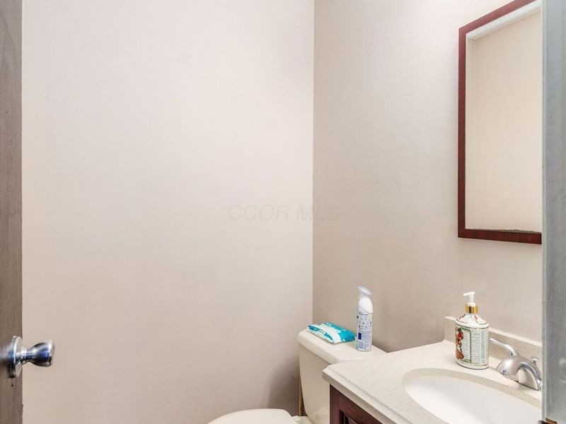 6142 Laurelwood Court, Columbus, OH 43229 Photo 13