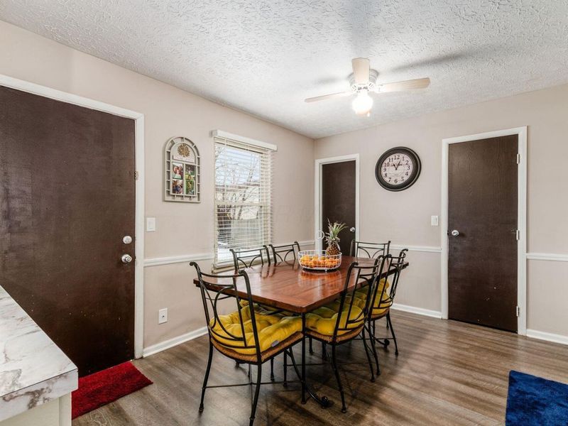 6142 Laurelwood Court, Columbus, OH 43229 Photo 6