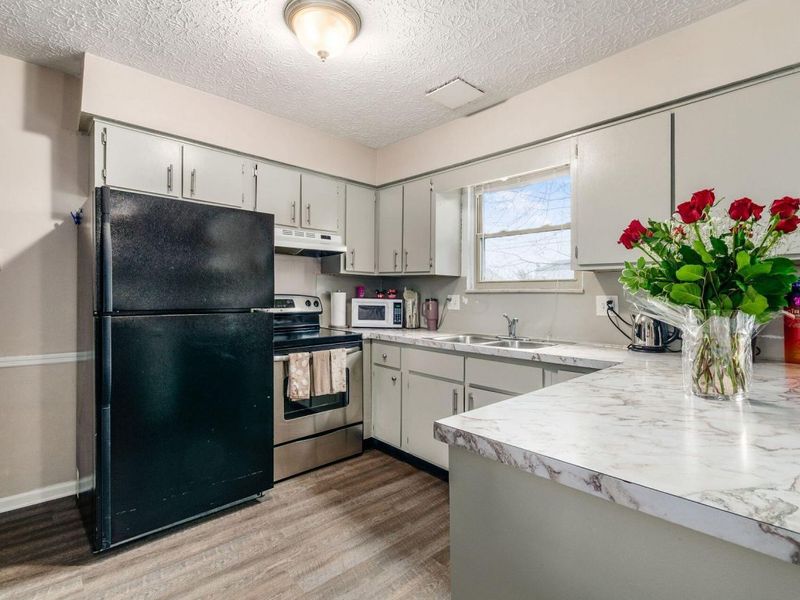 6142 Laurelwood Court, Columbus, OH 43229 Photo 7