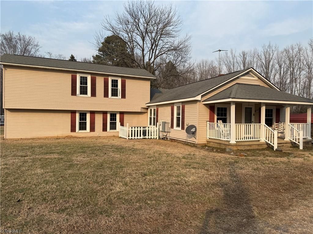 6942 Carbonton Road, Sanford, NC 27330 Main Photo