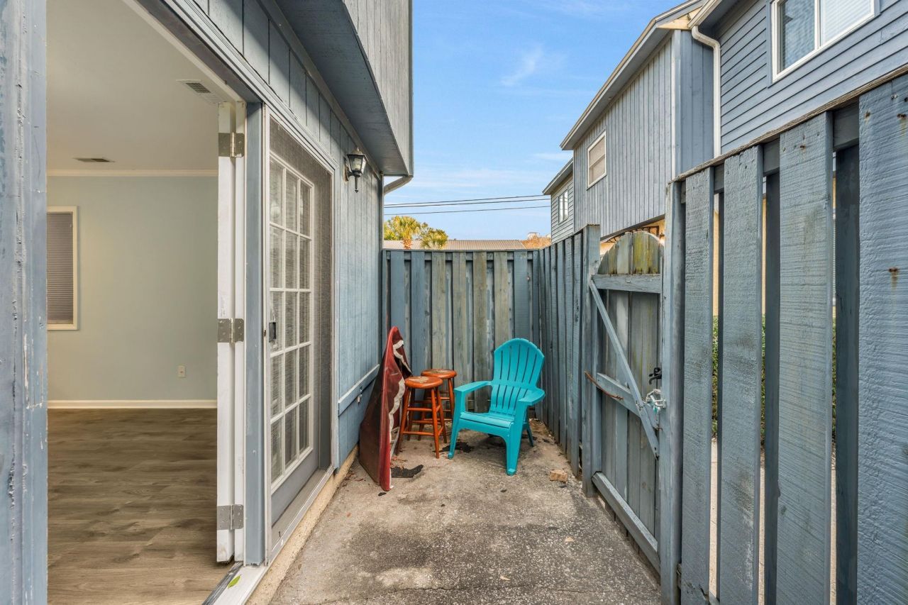 401 10th Ave. S  Photo 40