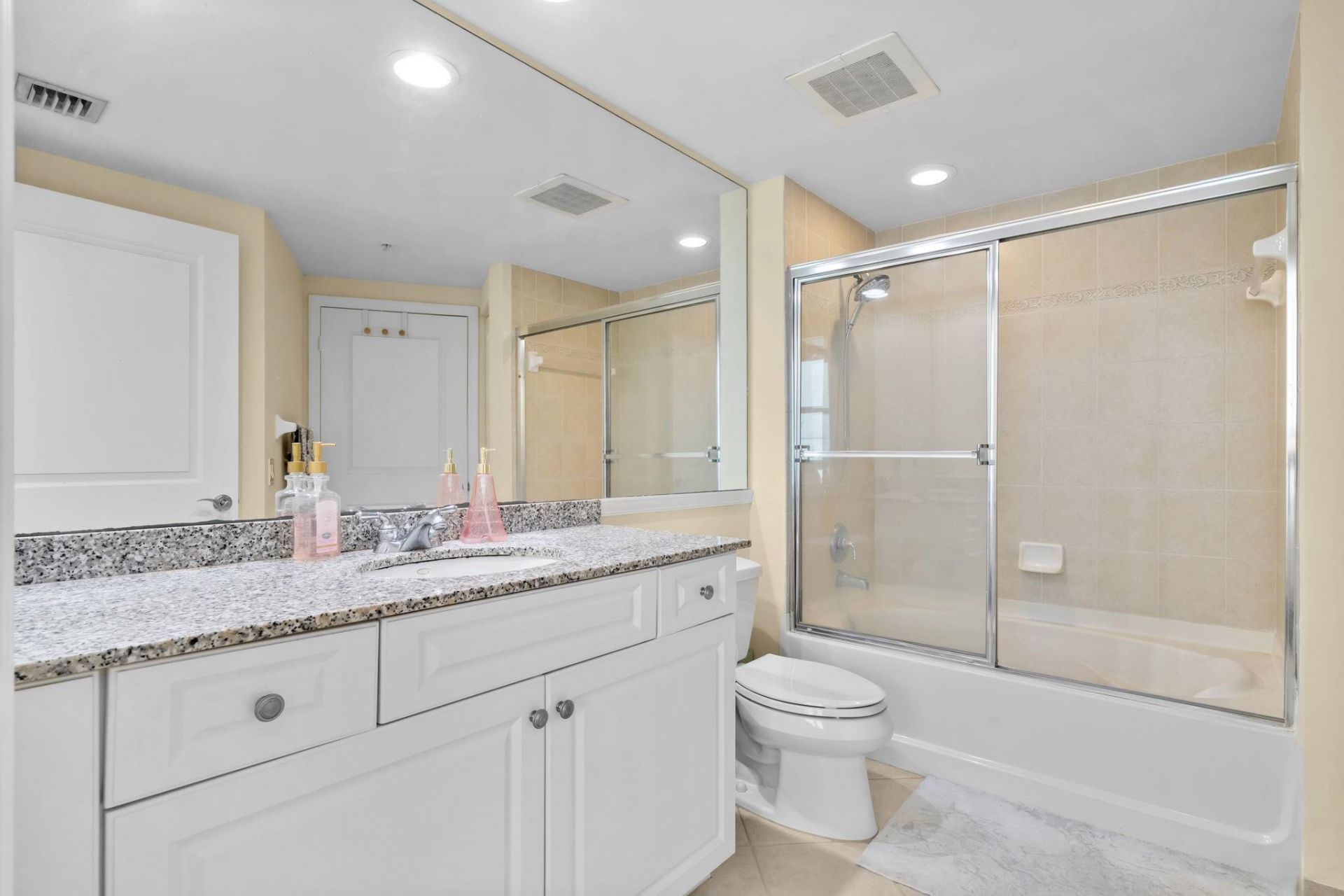 347 N New River Drive, Unit 1706, Fort Lauderdale, FL 33301 Photo