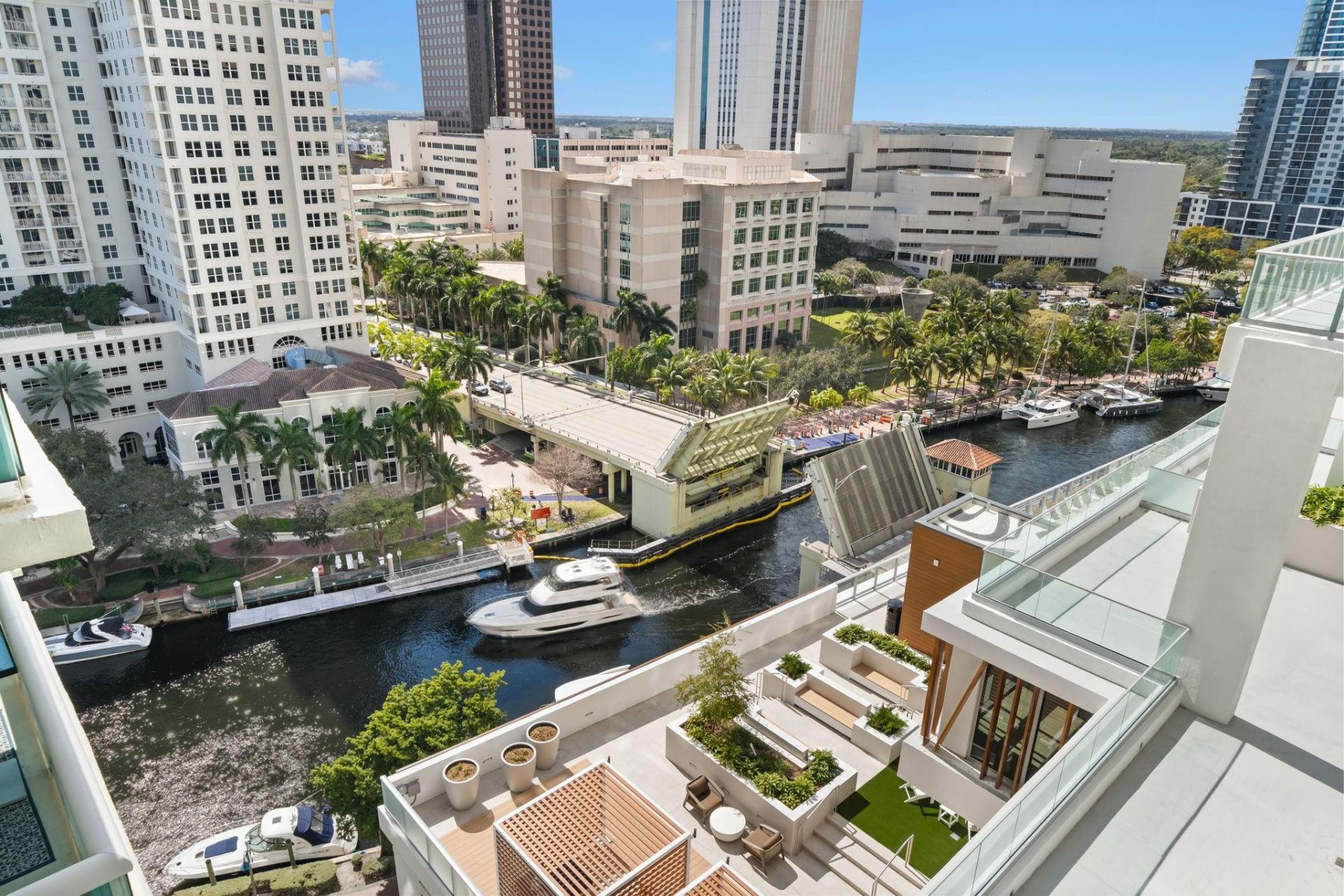 347 N New River Drive, Unit 1706, Fort Lauderdale, FL 33301 Photo