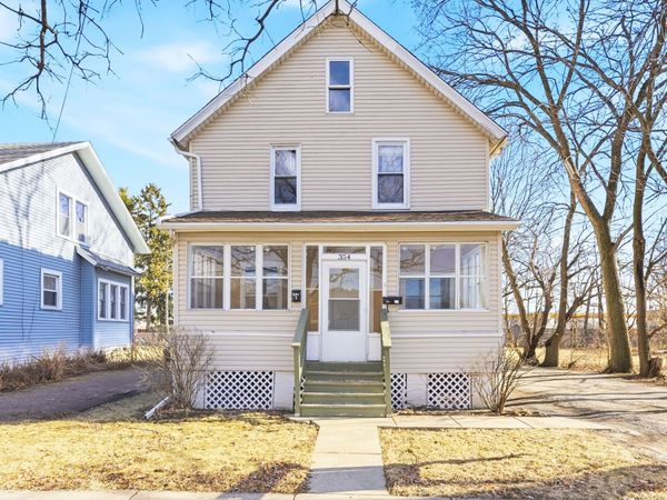 354 Woodlawn Avenue, Aurora, IL 60506