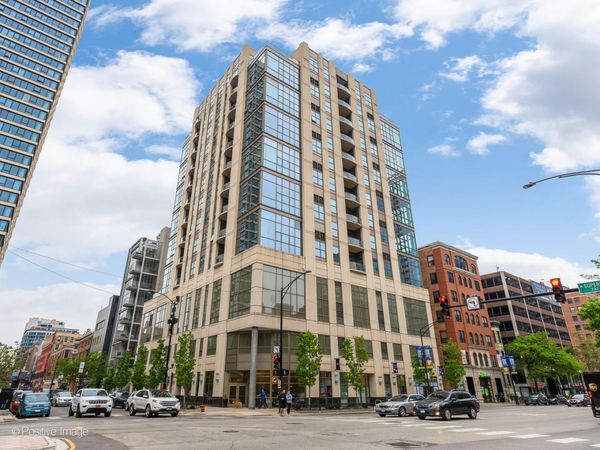 150 W Superior Street, Unit 801, Chicago, IL 60654