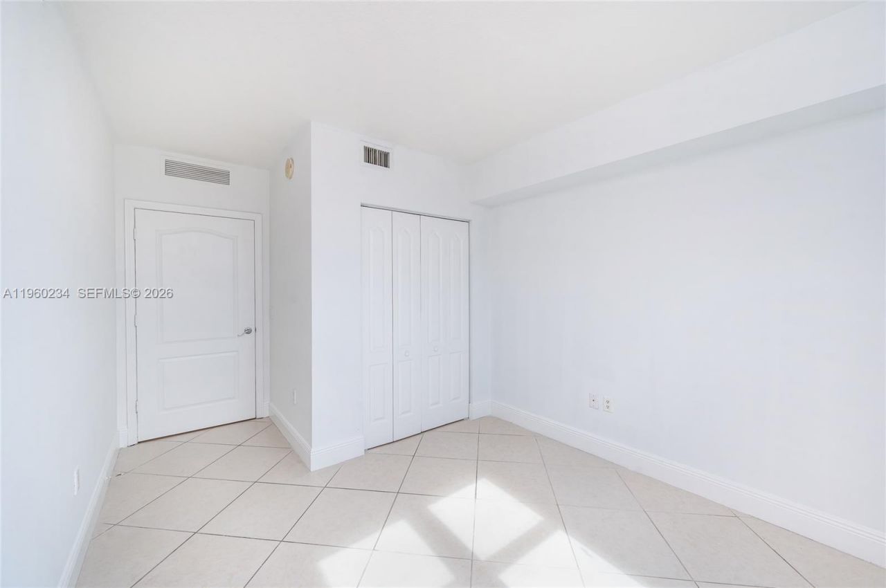 117 NW 42nd Ave , Unit 1515, Miami, FL 33126 Photo