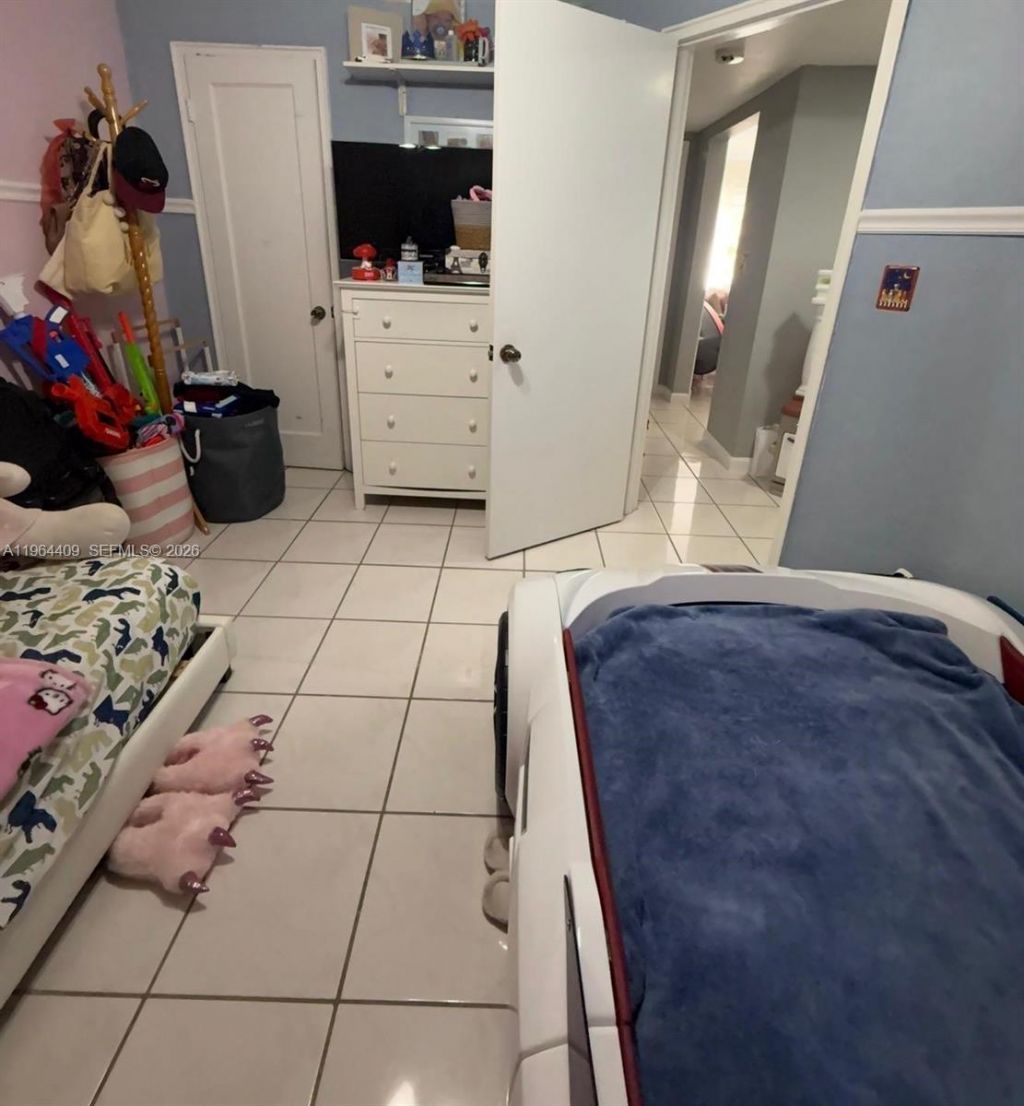 3411 SW 11th St , Unit 3B, Miami, FL 33135 Photo