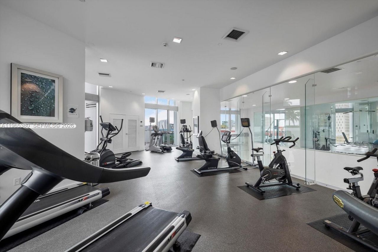 350 S Miami Ave, Unit 3203, Miami, FL 33130 Photo