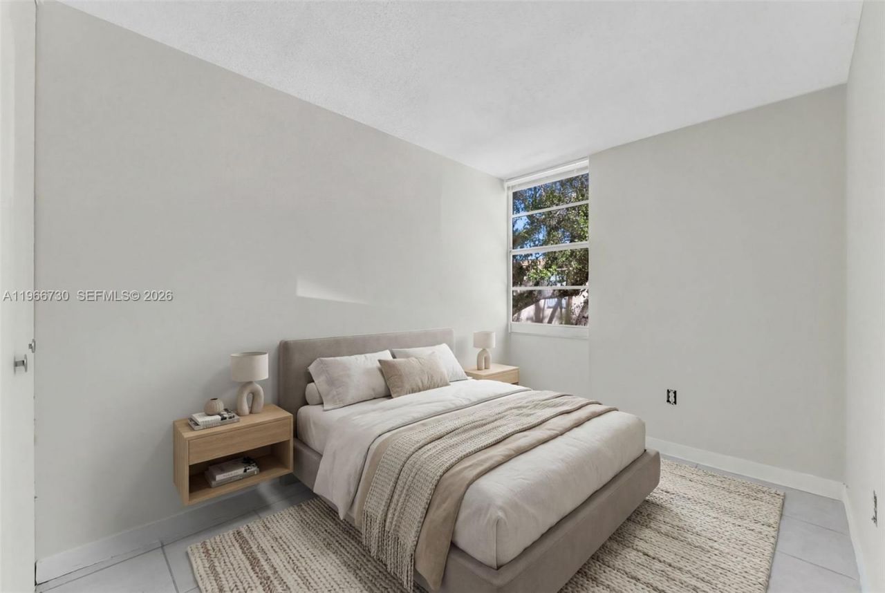 6149 SW 69th St, Unit 12, South Miami, FL 33143 Photo