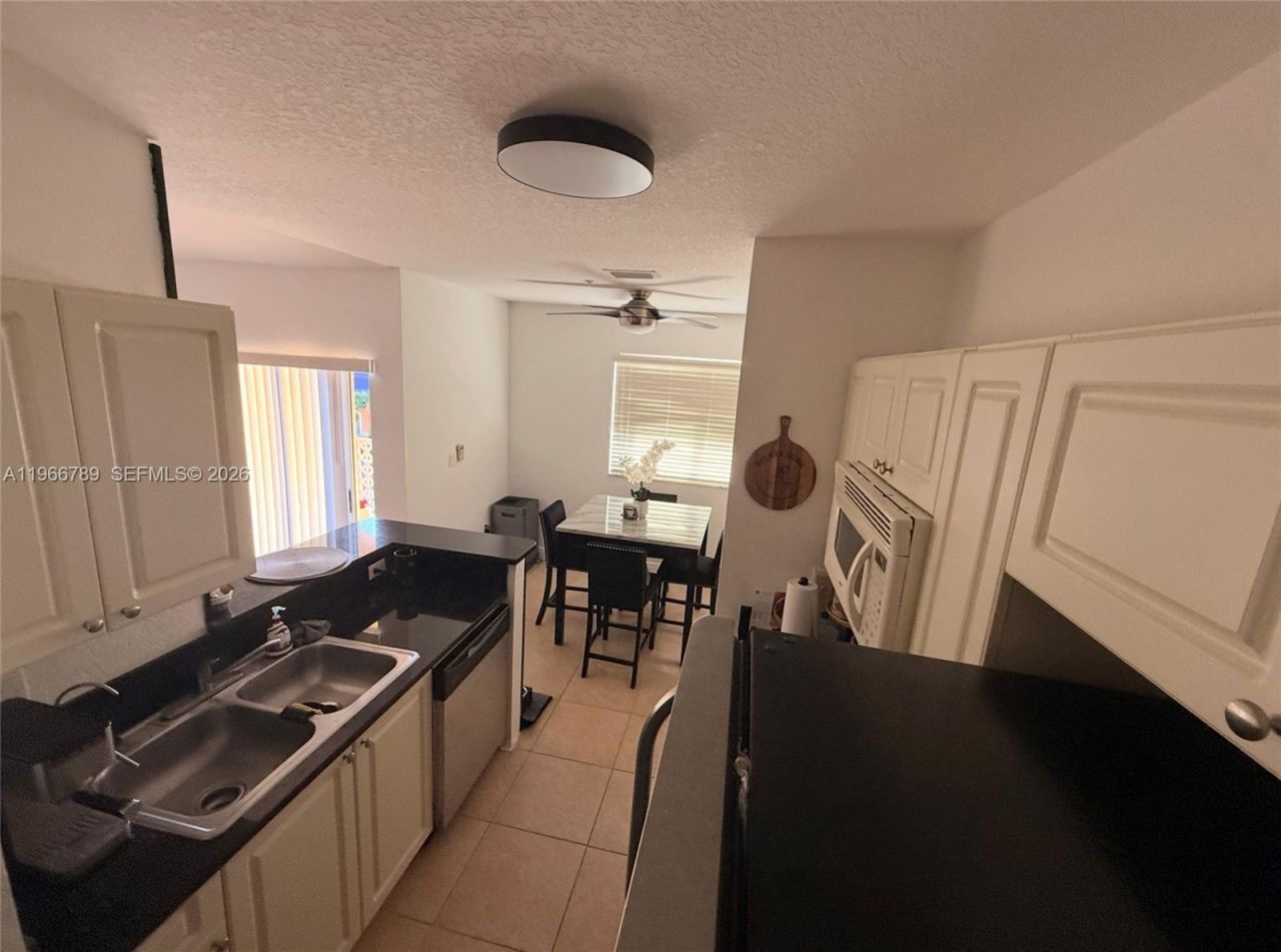 20930 SW 87th Ave , Unit 305, Cutler Bay, FL 33189 Photo